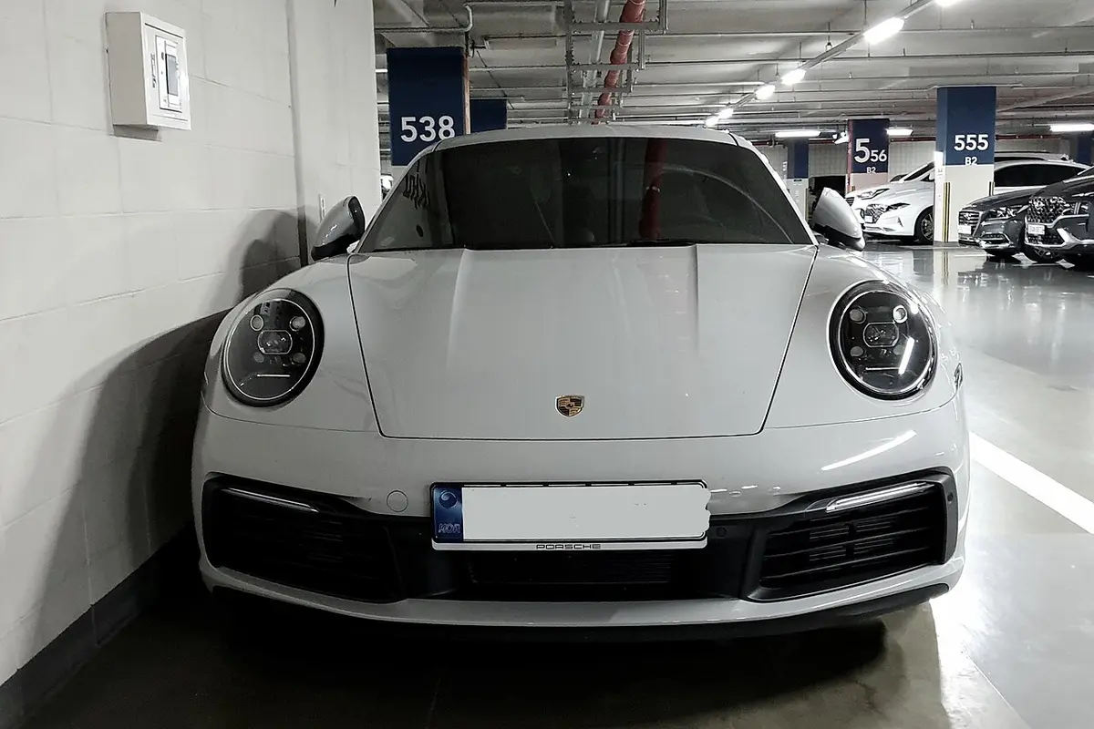 Porsche 911 Carrera S · Frente