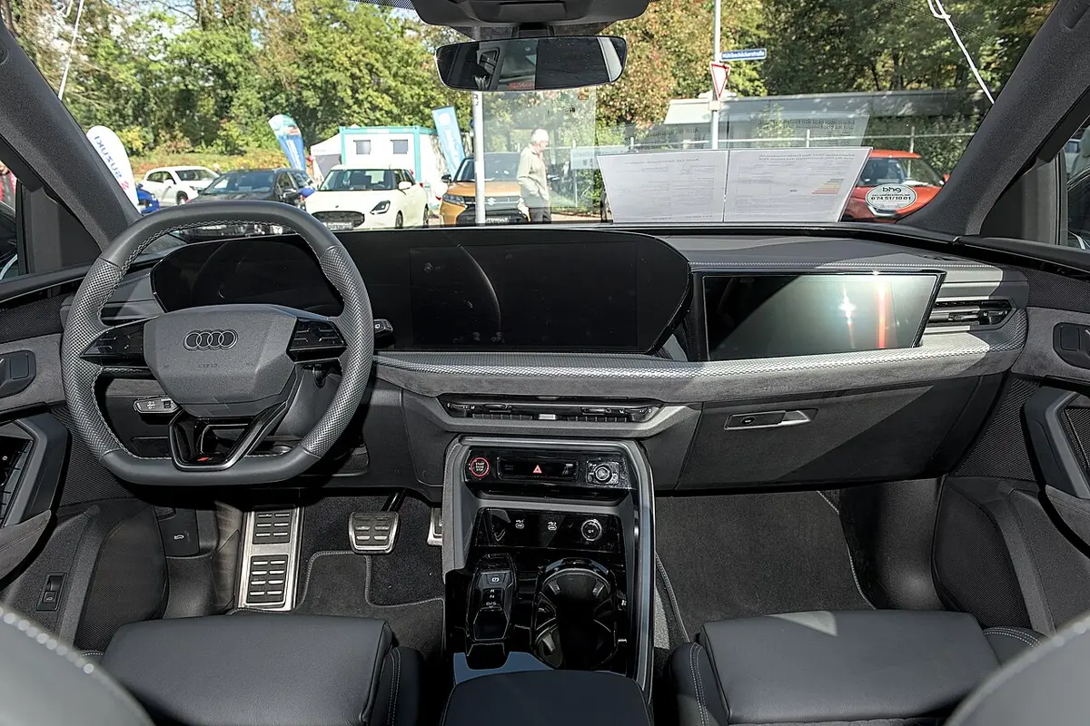 Audi Q5 Sportback · Interior