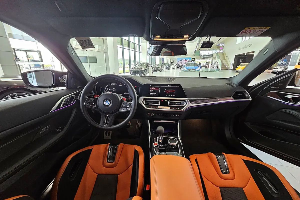 BMW M4 Competition · Tablero
