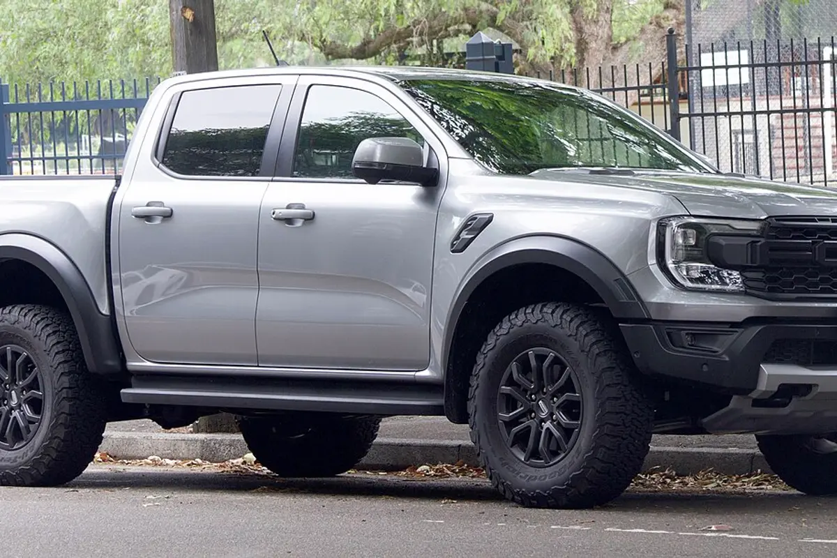 Ford Ranger Raptor · Frente tres cuartos